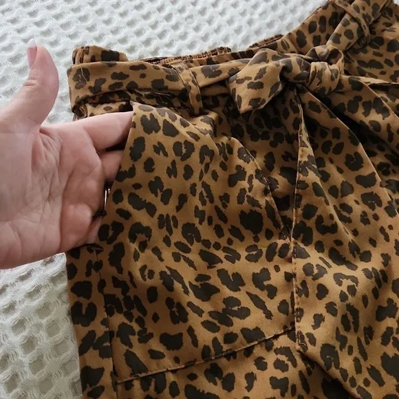 Animal print shorts with belt pockets small lounge casual cute Lagenlook beachy - Picture 2 of 8